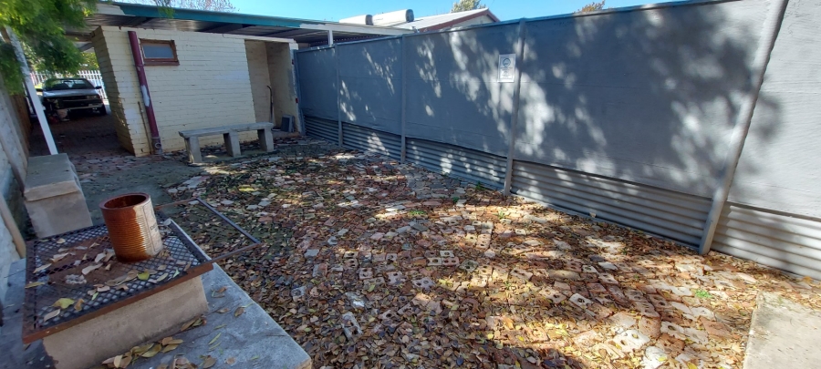 8 Bedroom Property for Sale in Brandwag Free State